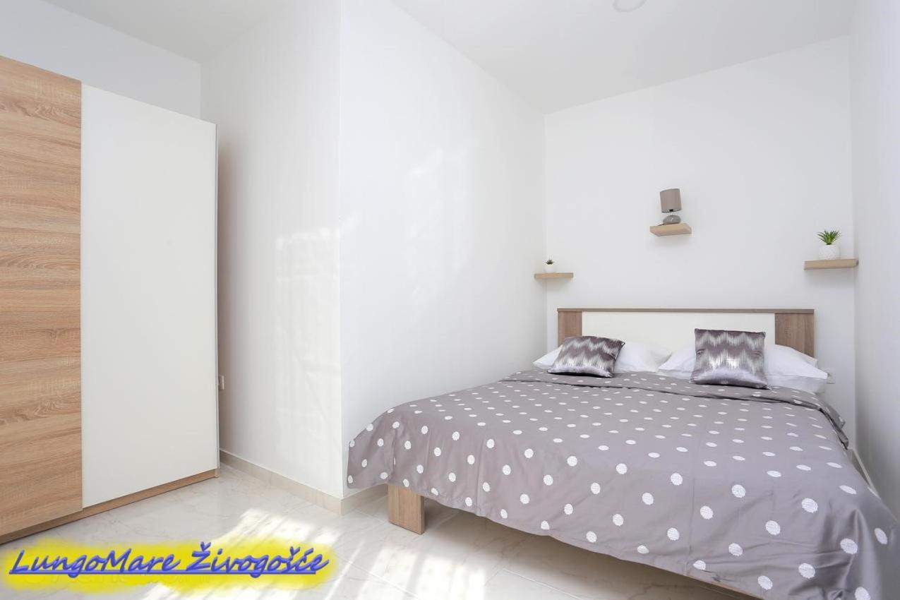 Apartmants Villa Lungo Mare Živogošće Kültér fotó