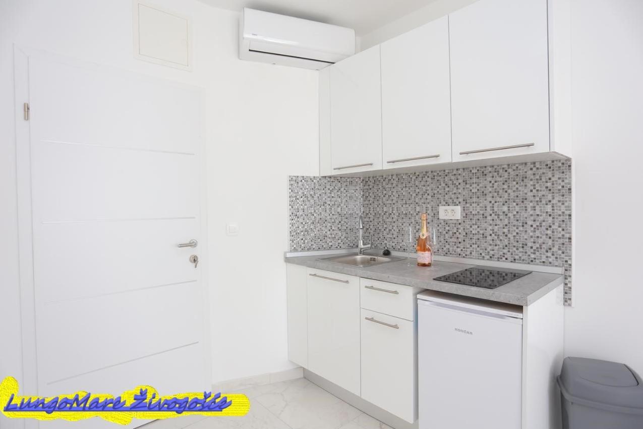 Apartmants Villa Lungo Mare Živogošće Kültér fotó